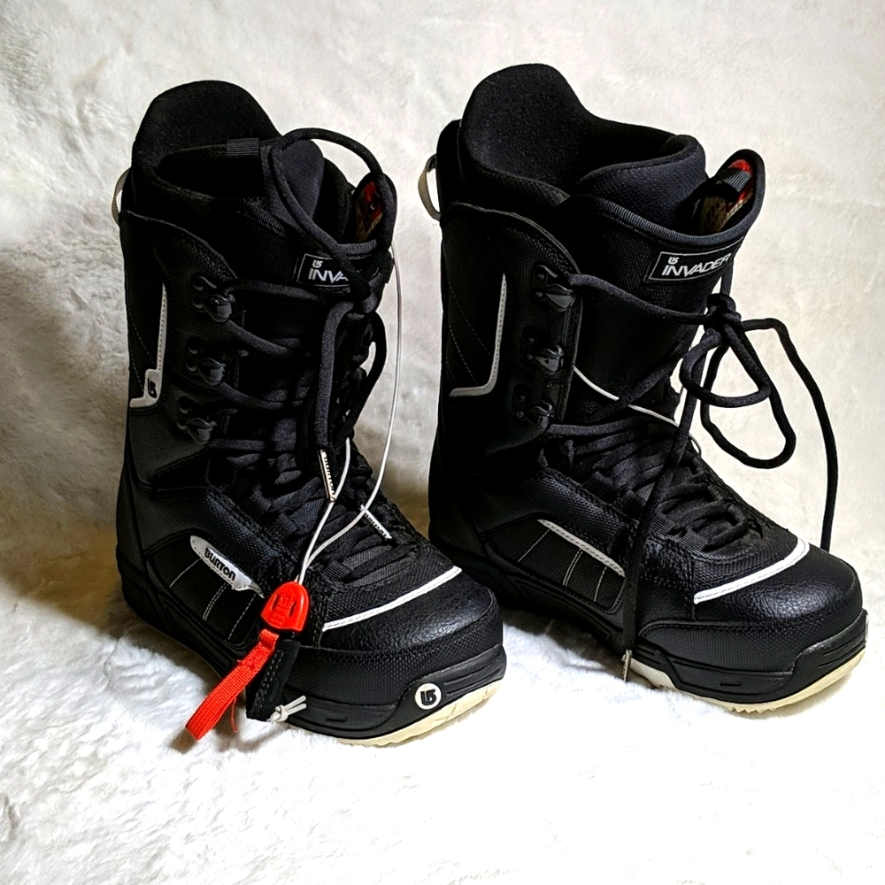 Burton Invader 1. Men size 7